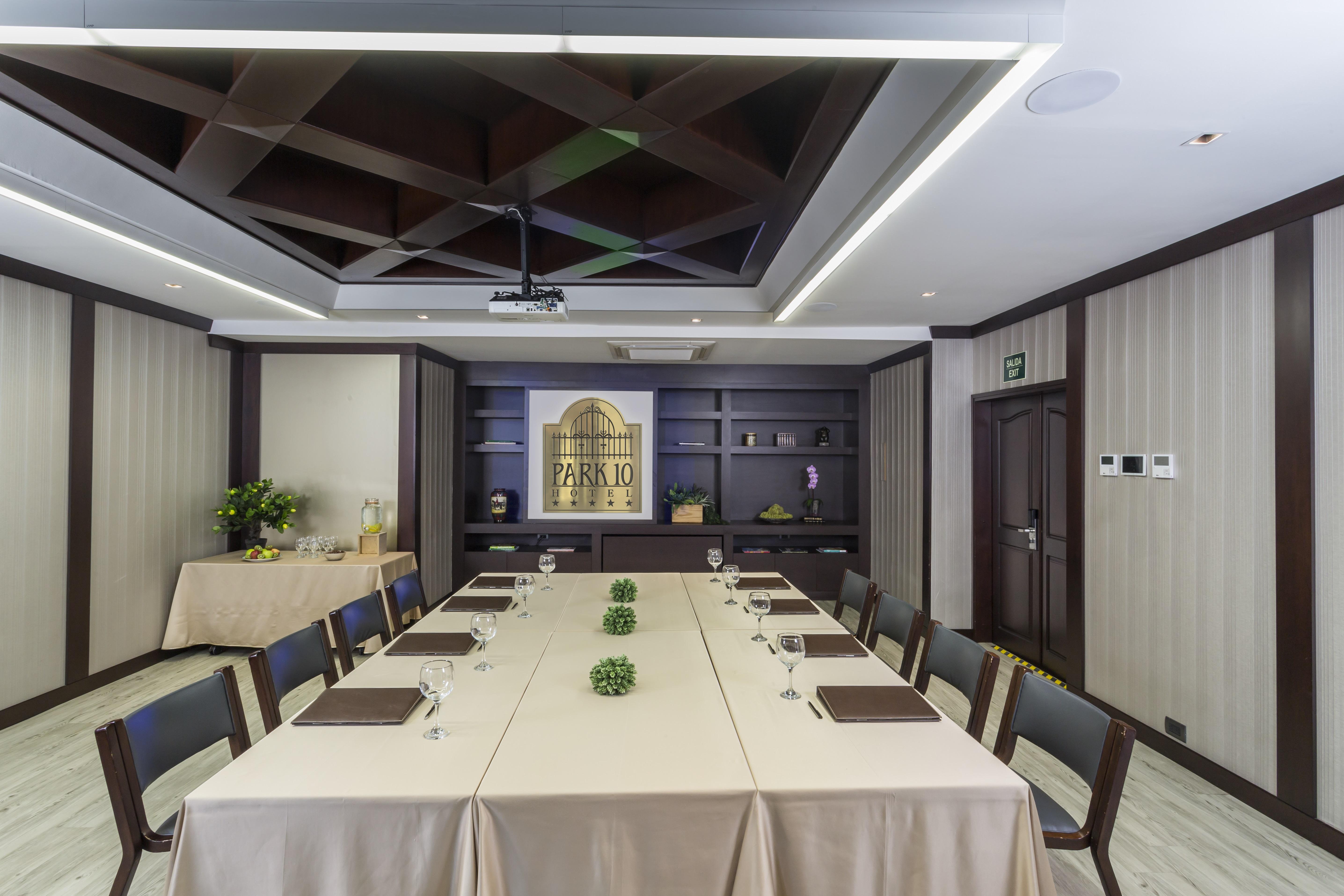 Hotel Park10 Medellín Esterno foto Meeting room